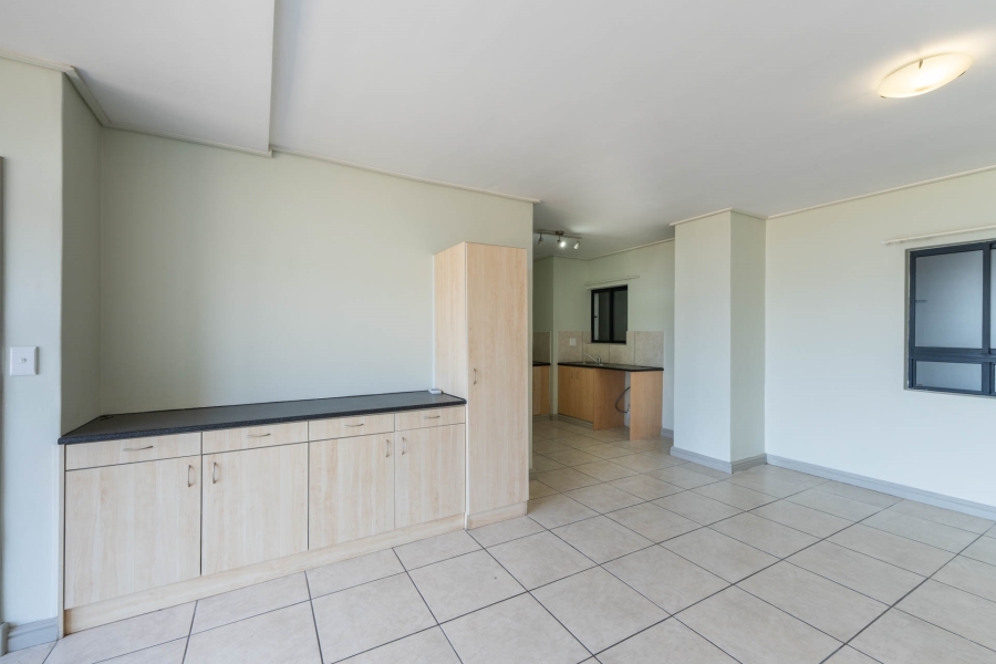 1 Bedroom Property for Sale in Royal Ascot Western Cape